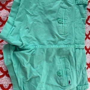 Vineyard Vines teal khaki shorts
